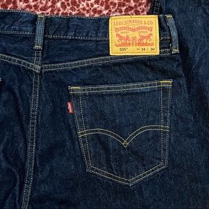 Levi’s Men's 505 Straight Regular Fit Jeans
Size 34 x 30
